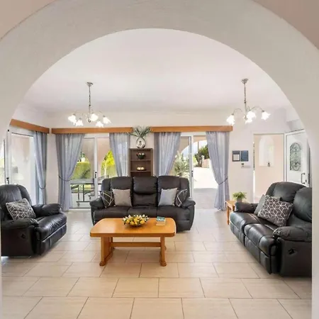 The Arches Villa